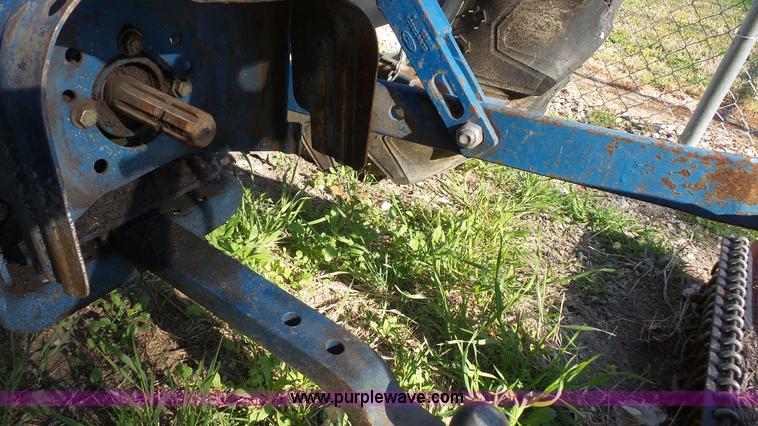 image for item K4613 1988 Ford 2910 tractor