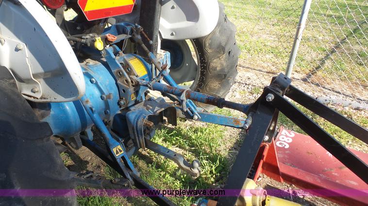 image for item K4613 1988 Ford 2910 tractor