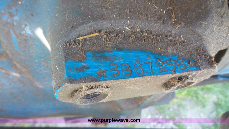 image for item K4613 1988 Ford 2910 tractor