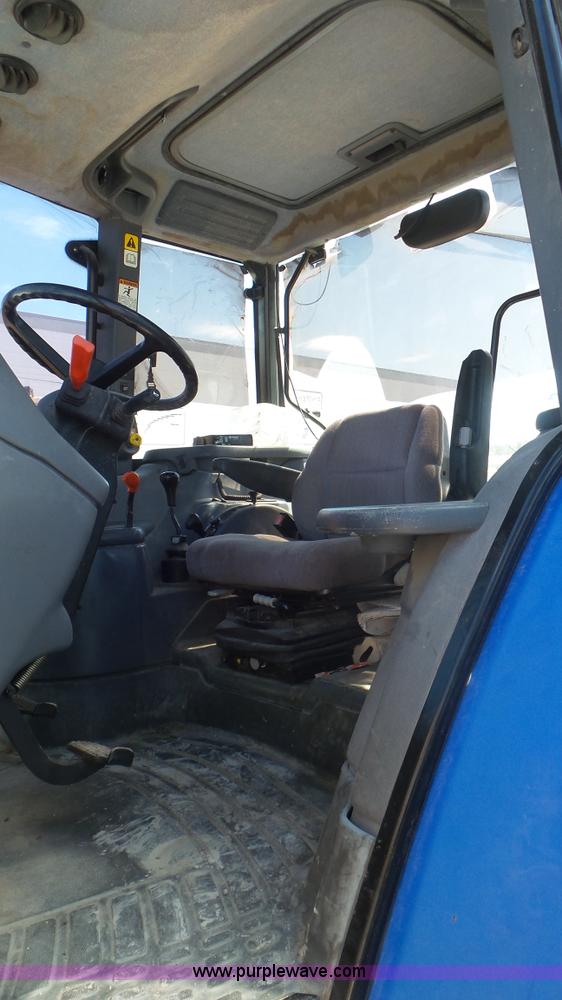 image for item K5203 2002 New Holland TS110 MFWD tractor