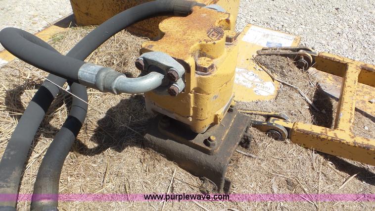 image for item K5203 2002 New Holland TS110 MFWD tractor