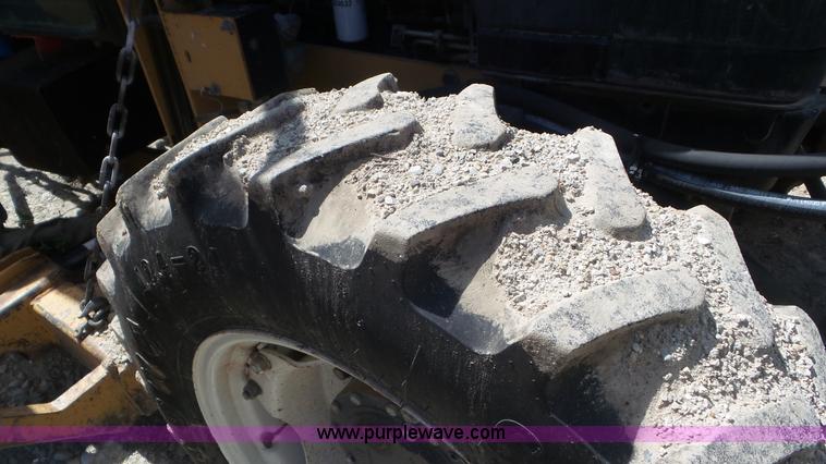 image for item K5203 2002 New Holland TS110 MFWD tractor