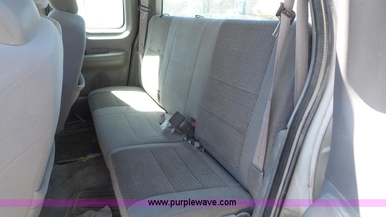 image for item K5204 2003 Ford F150 SuperCab pickup truck