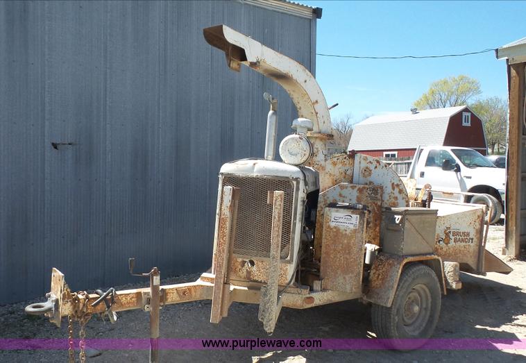 image for item K5205 Brush Bandit 200T chipper