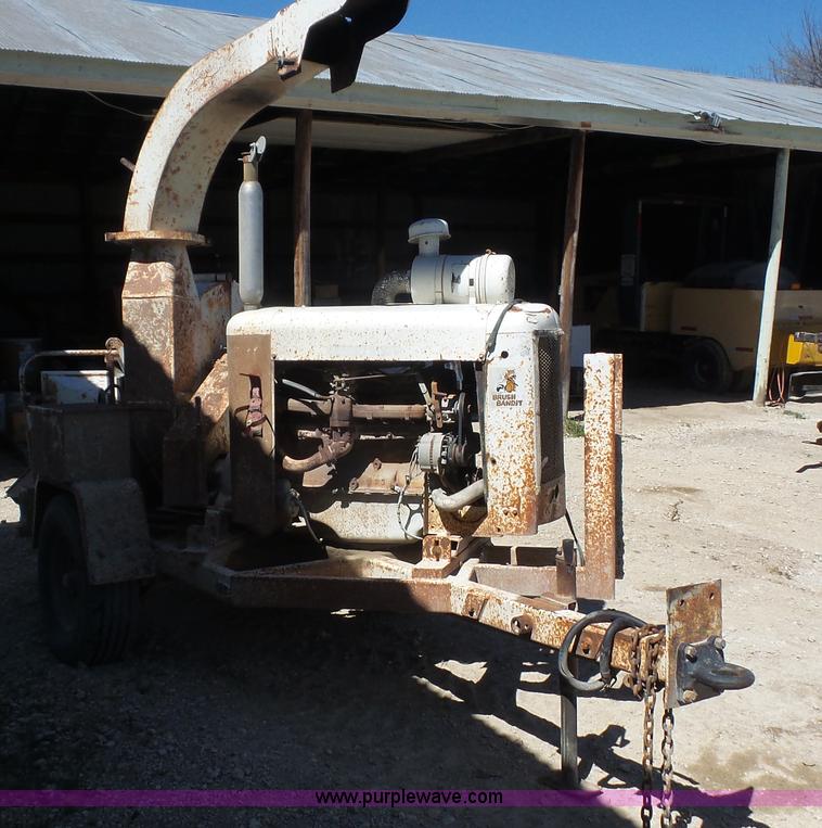 image for item K5205 Brush Bandit 200T chipper