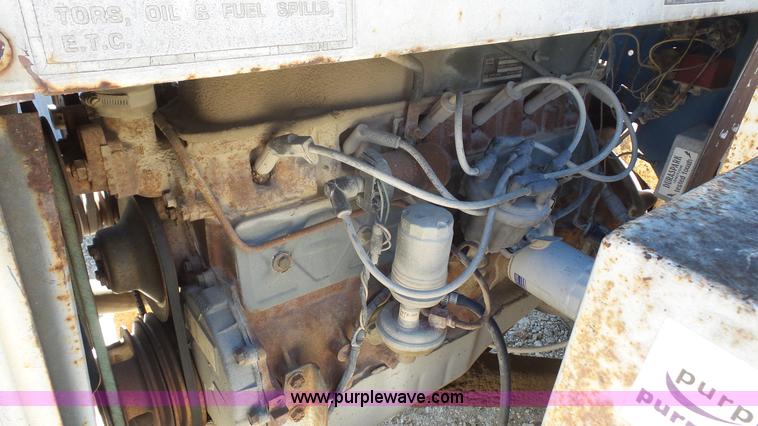 image for item K5205 Brush Bandit 200T chipper