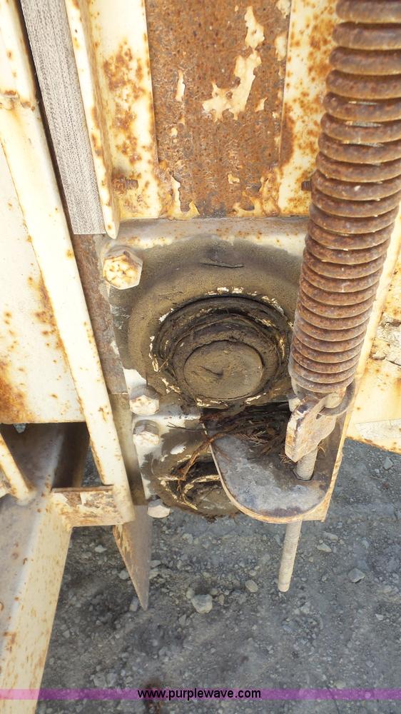 image for item K5205 Brush Bandit 200T chipper