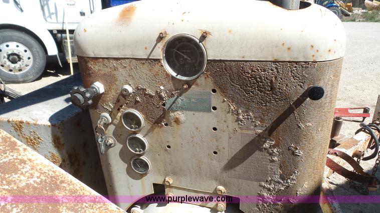 image for item K5205 Brush Bandit 200T chipper