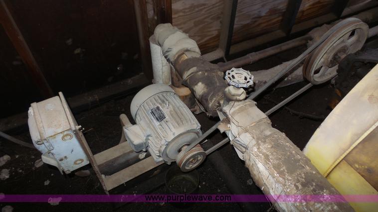 image for item K5208 1970 Cleaver Brooks oil heater