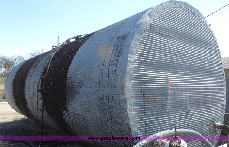 image for item K5209 Insulated oil tank