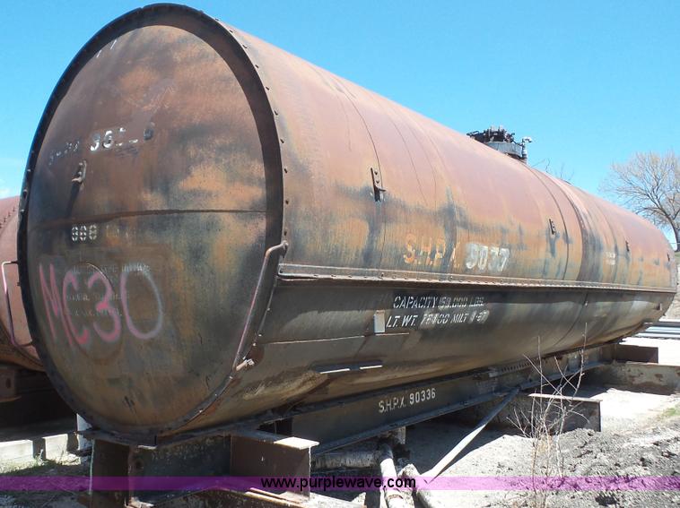 image for item K5232 Railroad car tank