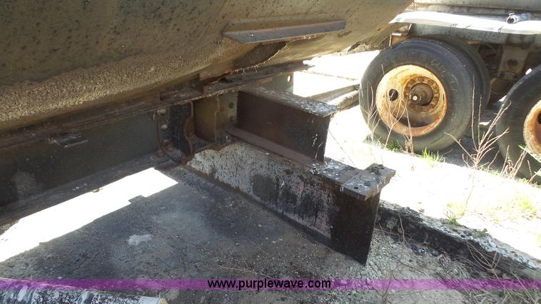 image for item K5232 Railroad car tank