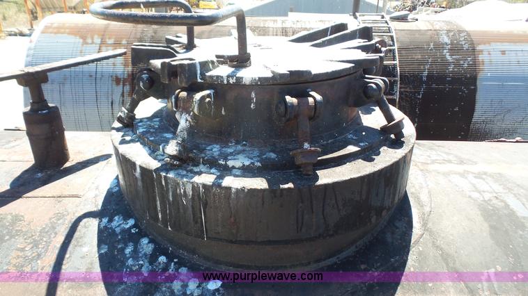 image for item K5232 Railroad car tank