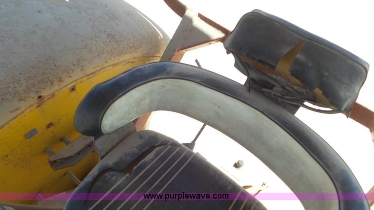 image for item K5234 1973 International 1066 tractor