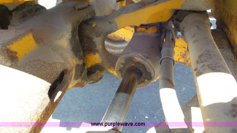 image for item K5234 1973 International 1066 tractor