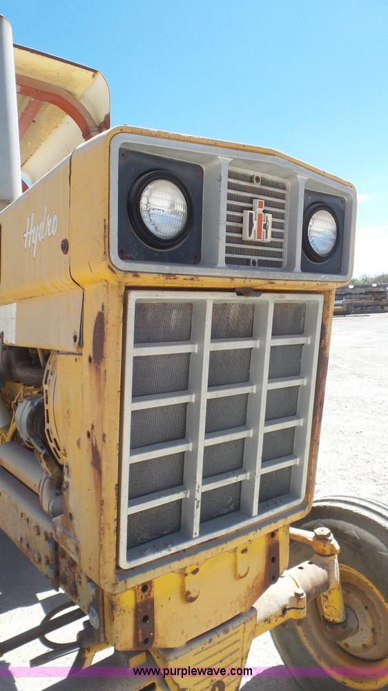 image for item K5234 1973 International 1066 tractor