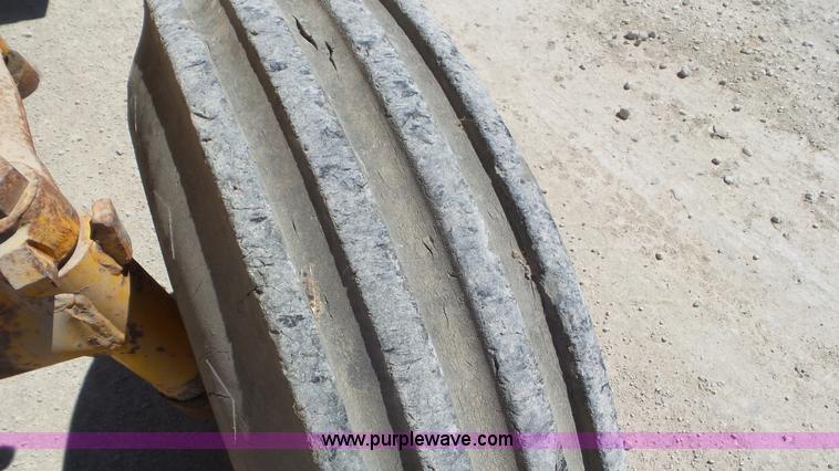 image for item K5234 1973 International 1066 tractor