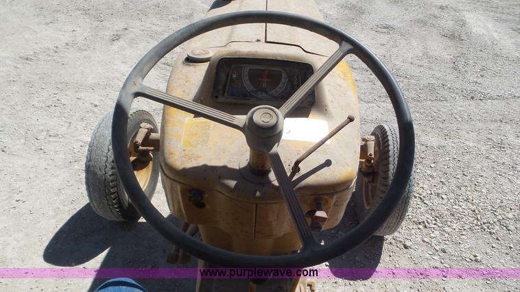 image for item K5235 1977 Ford 5600 Special tractor