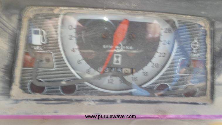 image for item K5235 1977 Ford 5600 Special tractor