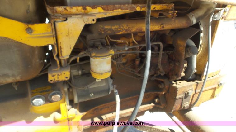 image for item K5235 1977 Ford 5600 Special tractor