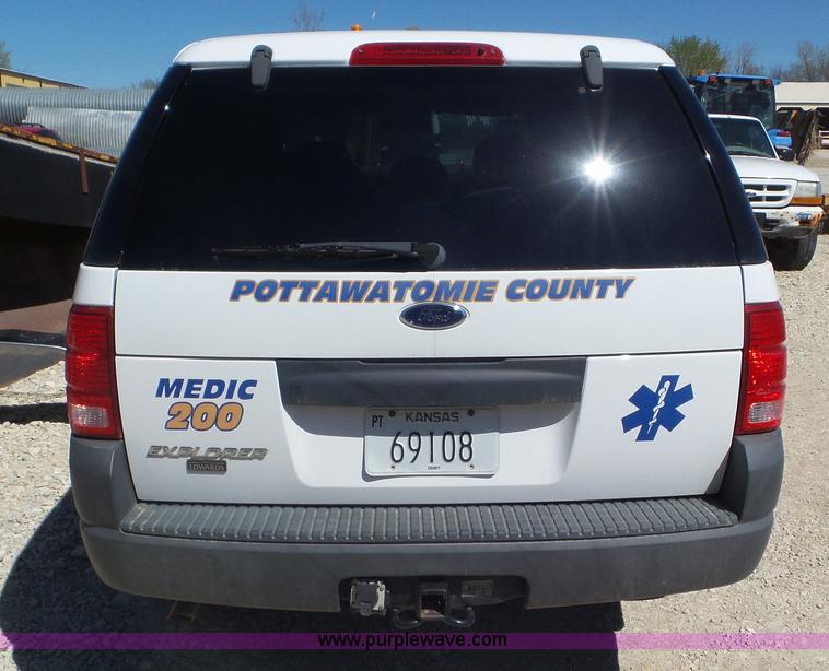 image for item K5236 2004 Ford Explorer SUV