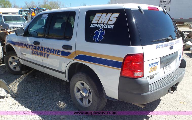 image for item K5236 2004 Ford Explorer SUV