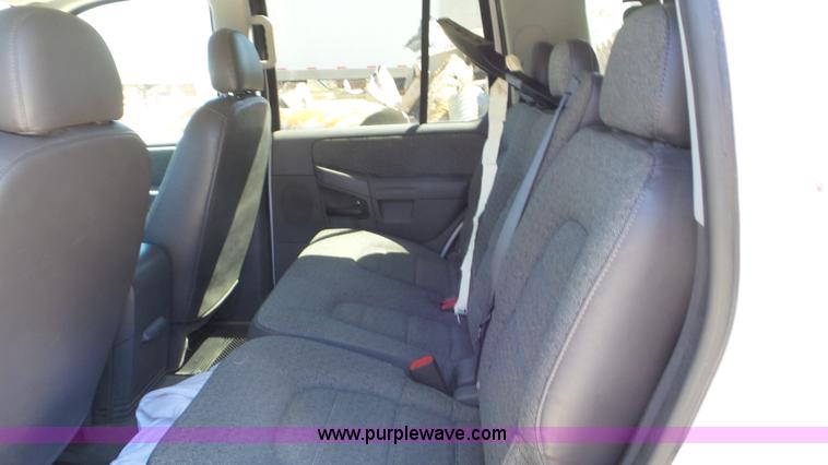 image for item K5236 2004 Ford Explorer SUV