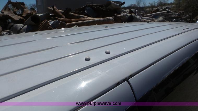 image for item K5236 2004 Ford Explorer SUV