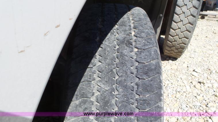 image for item K5236 2004 Ford Explorer SUV