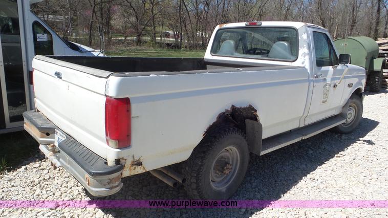 image for item K5239 1995 Ford F250 HD pickup truck