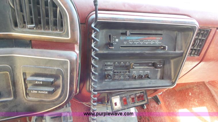 image for item K5240 1991 Ford F250 HD pickup truck