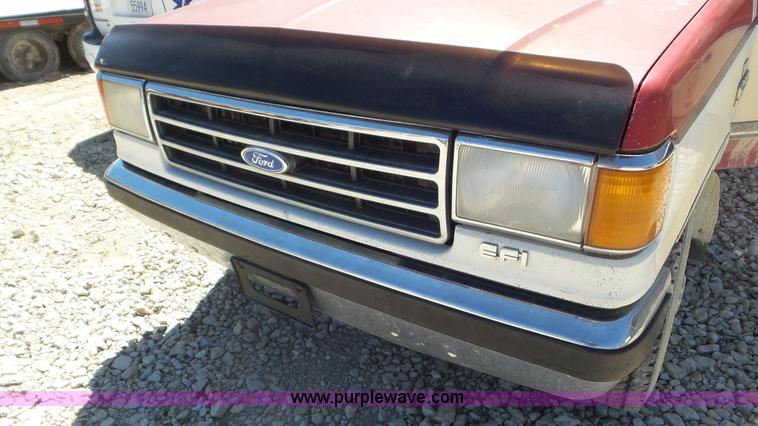 image for item K5240 1991 Ford F250 HD pickup truck