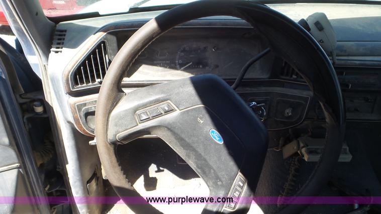 image for item K5242 1991 Ford F150 pickup truck