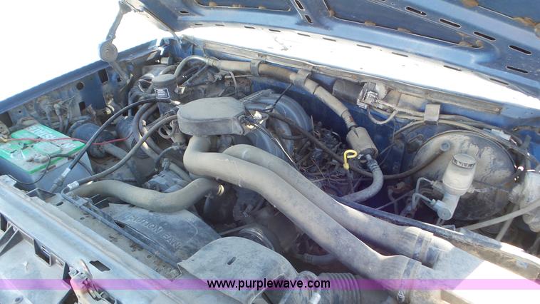 image for item K5242 1991 Ford F150 pickup truck