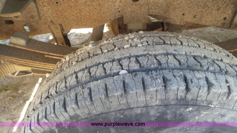 image for item K5242 1991 Ford F150 pickup truck