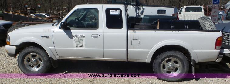 image for item K5243 1999 Ford Ranger SuperCab pickup truck