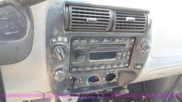 image for item K5243 1999 Ford Ranger SuperCab pickup truck