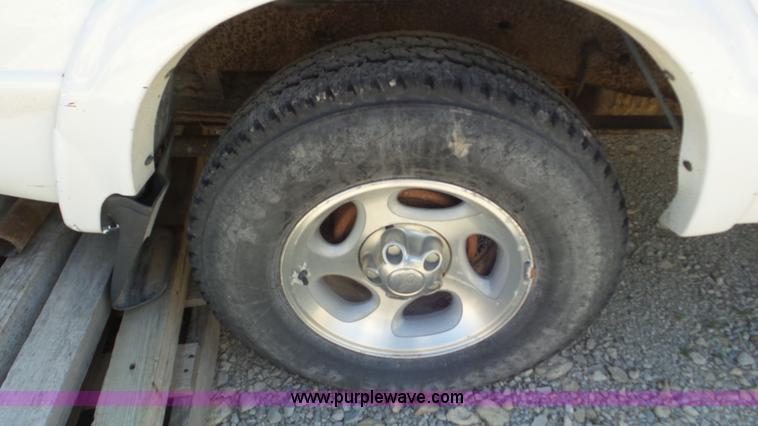 image for item K5243 1999 Ford Ranger SuperCab pickup truck