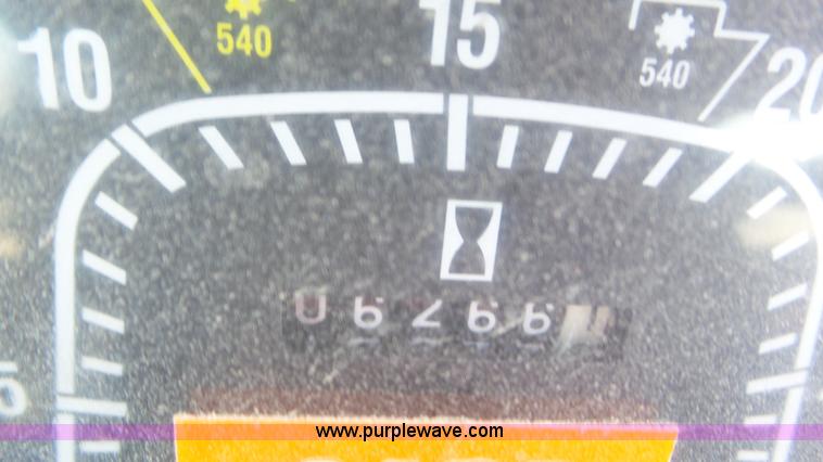 image for item K5246 1996 New Holland 7740 tractor