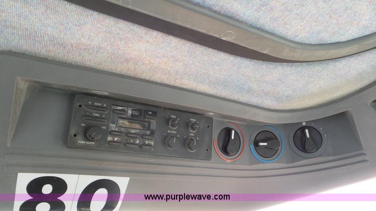 image for item K5246 1996 New Holland 7740 tractor