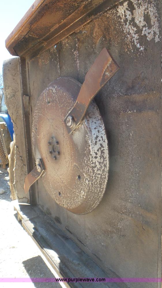 image for item K5246 1996 New Holland 7740 tractor