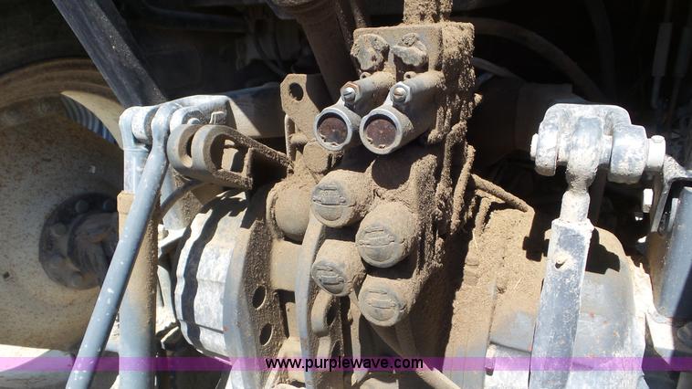 image for item K5246 1996 New Holland 7740 tractor