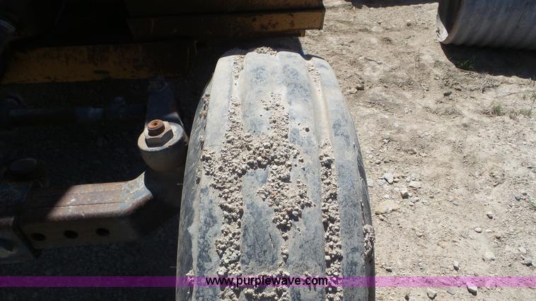 image for item K5246 1996 New Holland 7740 tractor