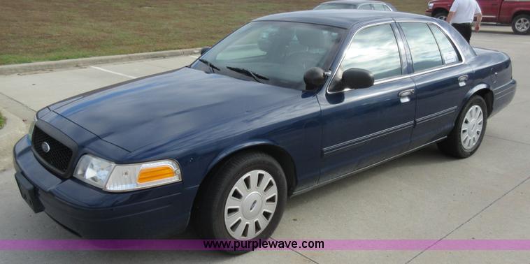 image for item K7536 2011 Ford Crown Victoria Police Interceptor