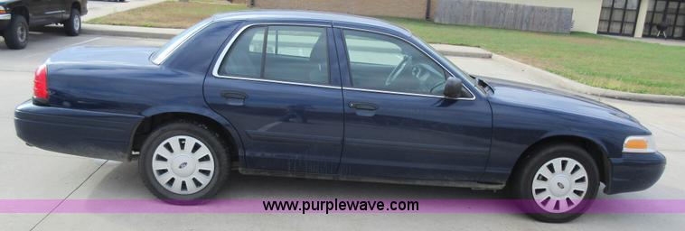 image for item K7536 2011 Ford Crown Victoria Police Interceptor