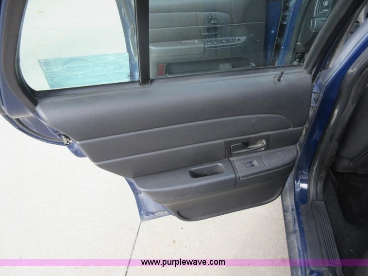 image for item K7536 2011 Ford Crown Victoria Police Interceptor