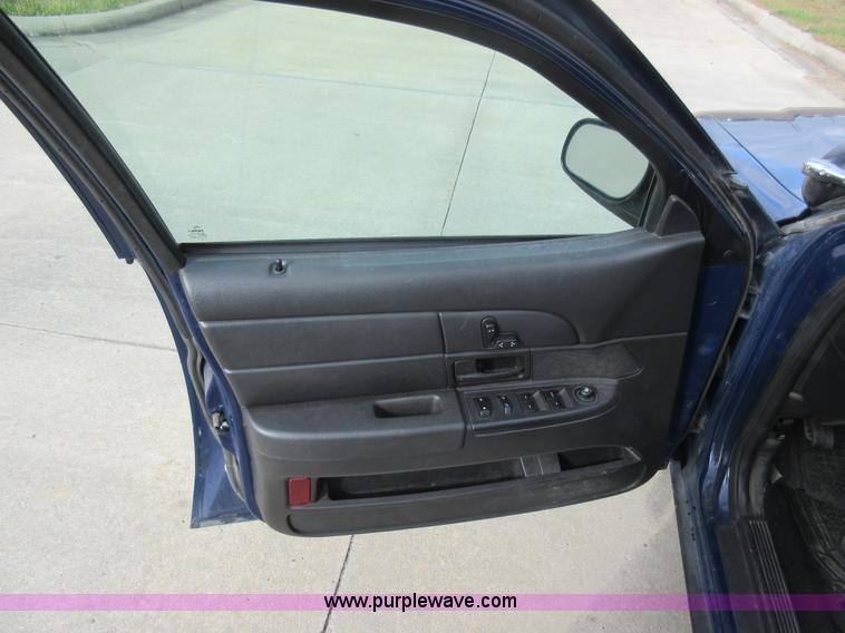 image for item K7536 2011 Ford Crown Victoria Police Interceptor