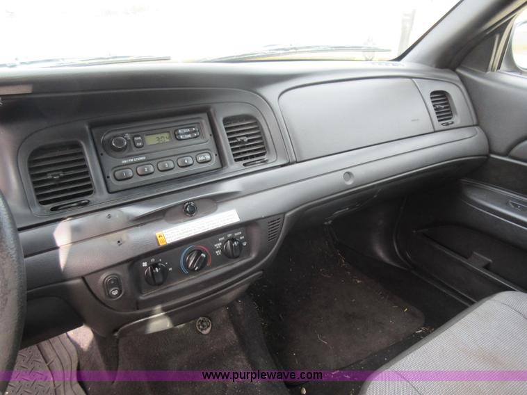 image for item K7536 2011 Ford Crown Victoria Police Interceptor