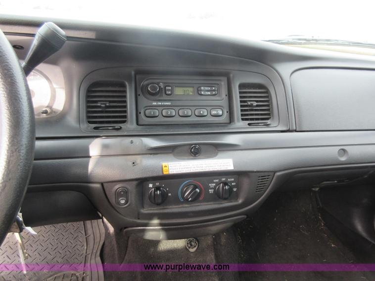 image for item K7536 2011 Ford Crown Victoria Police Interceptor