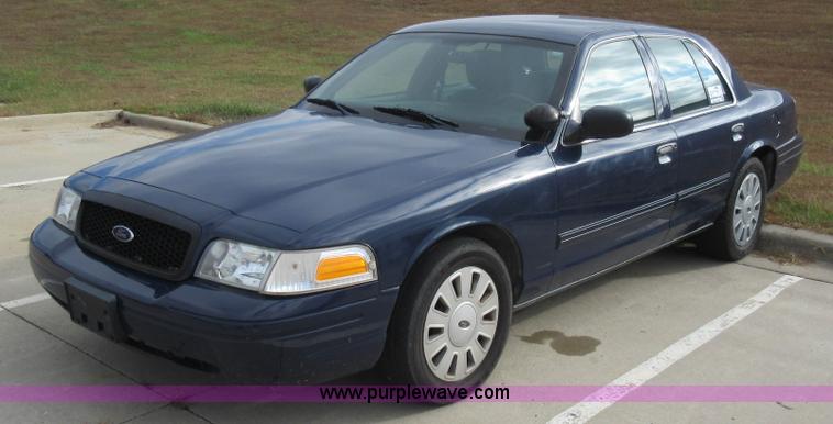 image for item K7537 2011 Ford Crown Victoria Police Interceptor
